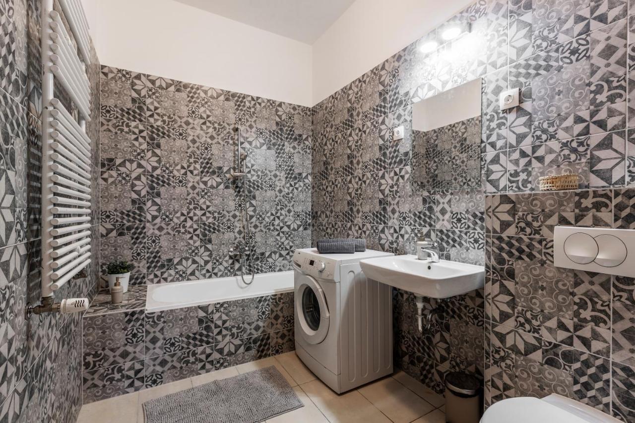 Cozy Home By Bella In The Heart Of Budapest Exteriör bild